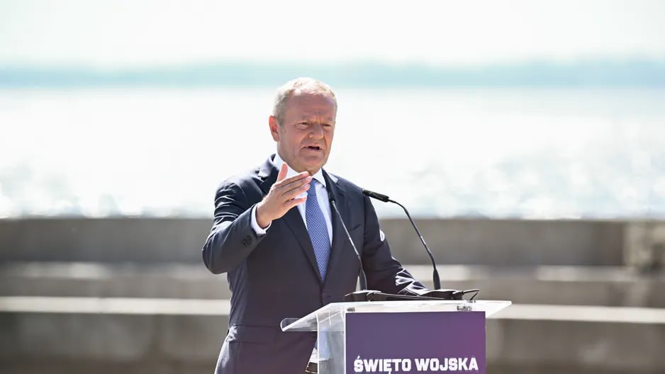 Polish army to become Europe’s largest, says Tusk