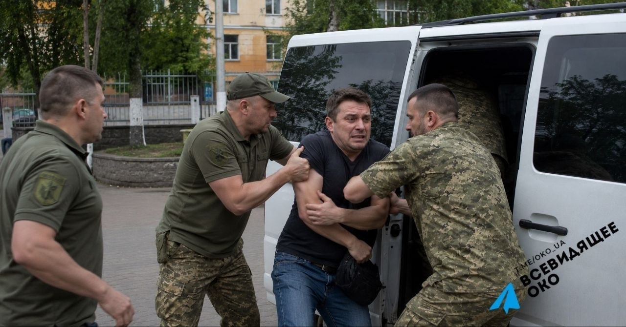 Працівник ТЦК у Прилуках зламав чоловікові руку