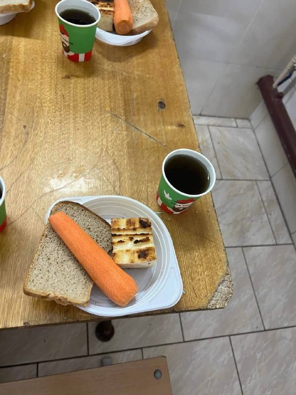 Free breakfasts for schoolchildren in Ukraine advertised by Elena Zelenska