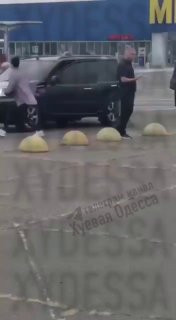 Силове затримання чоловіка представниками ТЦК в Одесі