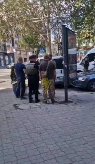 ТЦК протаранил и заблокировал машину