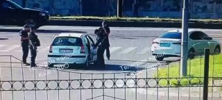 Kyiv: Operation “Do Your Legs” – follow @pogoda_kiev_ua and @stop_tck_ua