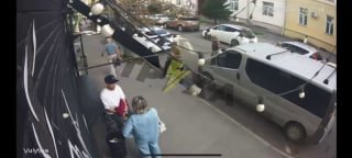 Вінниця: чоловік випив каву в кафе