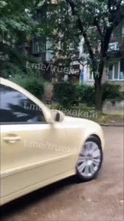 Окупанти в Кам'янському провели «фільтраційні» заходи, побили та відтягнули дружину чоловіка, що намагався його врятувати