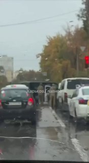 Харків: ТЦК оточив чоловіка, прохожі не втручалися